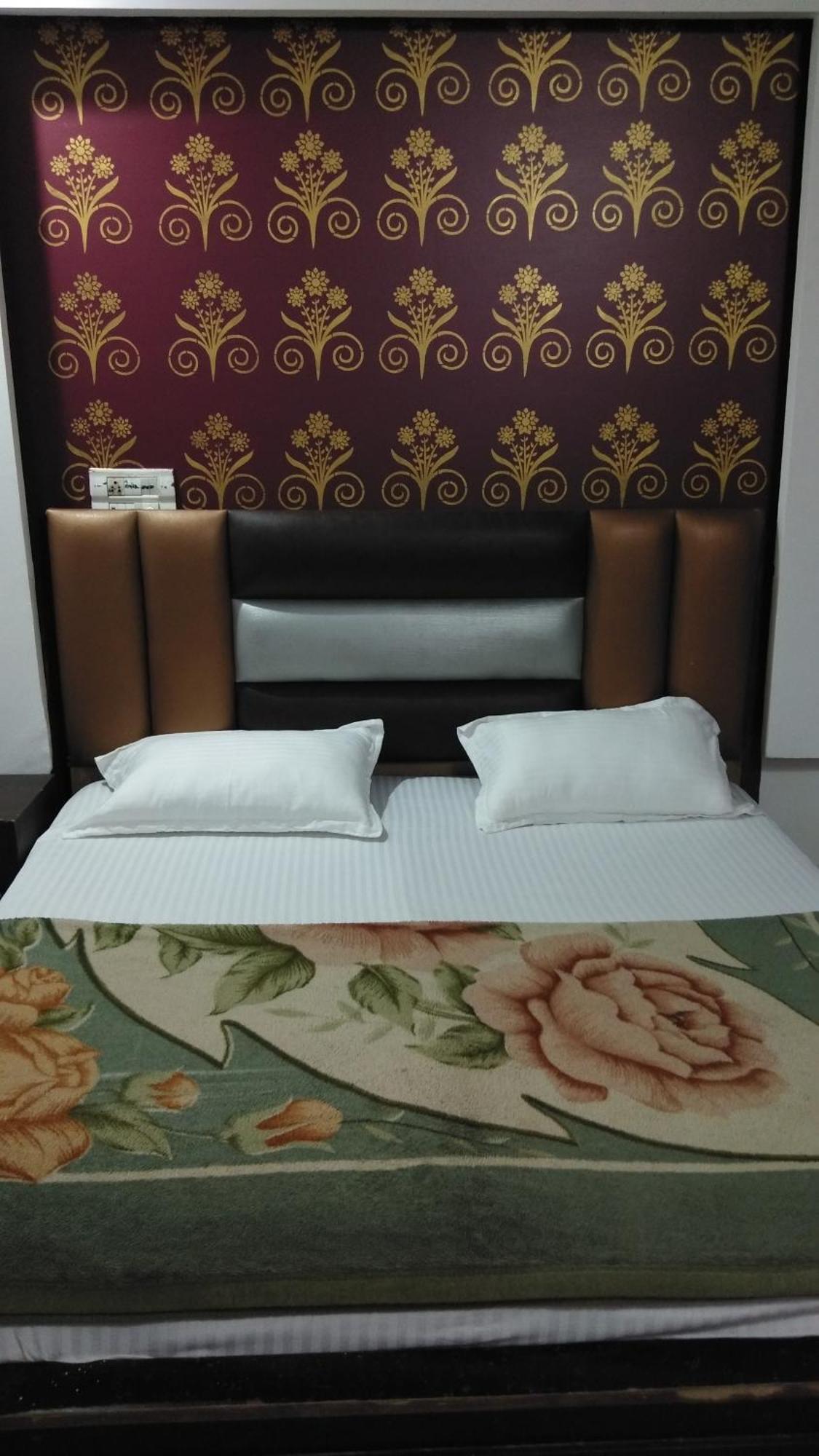 Hotel Euro International ニューデリー エクステリア 写真