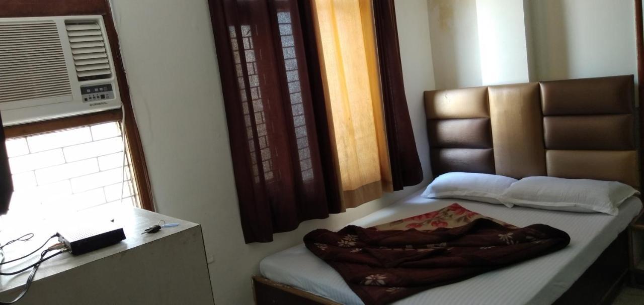 Hotel Euro International ニューデリー エクステリア 写真